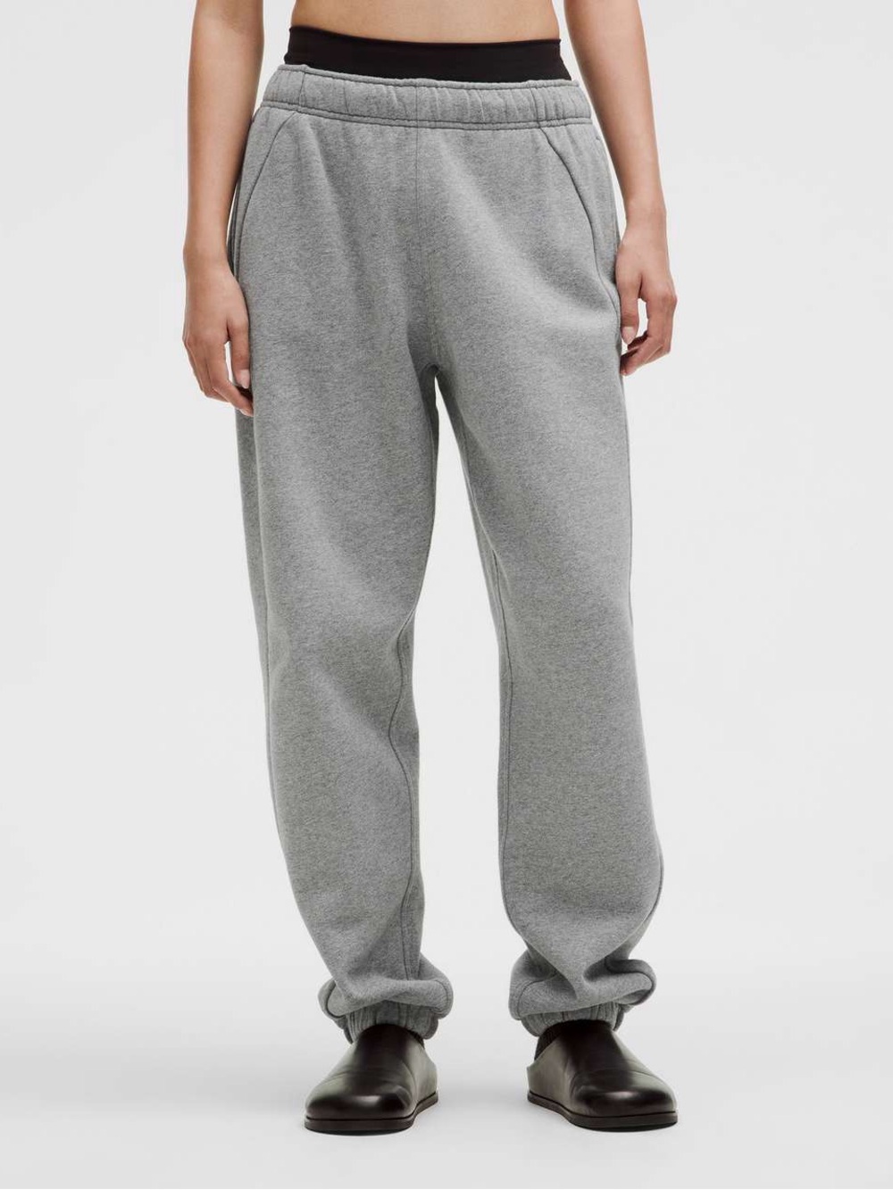 Lululemon Scuba Mid-Rise Oversized Jogger *Regular size S